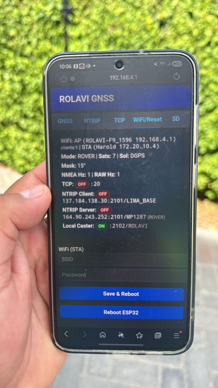 ROLAVI GNSS web interface on a smartphone