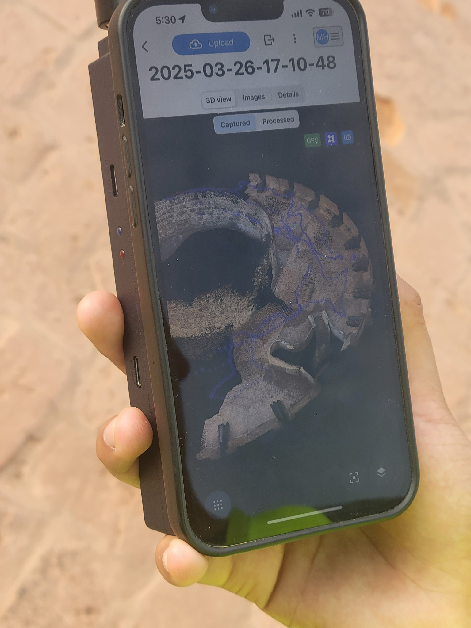 Mobile screen showing a captured 3D model